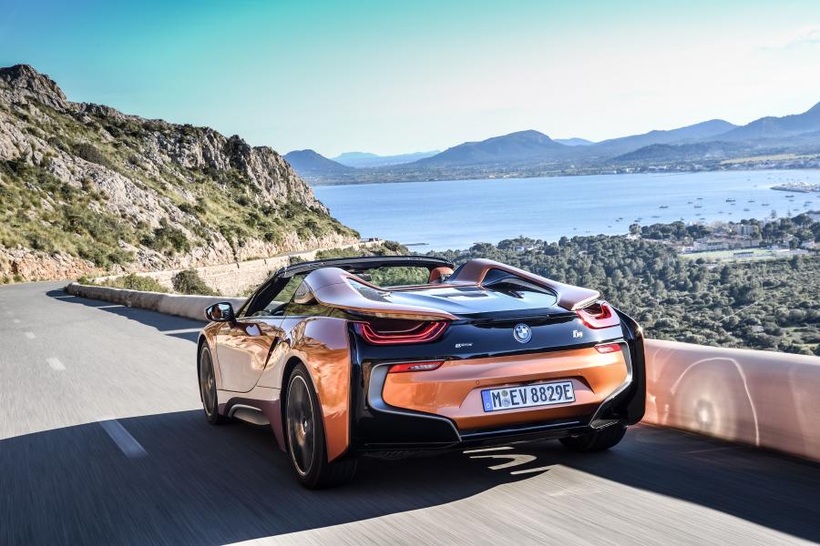  BMW i8 Roadster (I15) 2018 года  (WW) (фото 170 из 198)